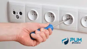 Naprawa kontaktów elektrycznych – Image 4 Dokręcanie gniazdka elektrycznego