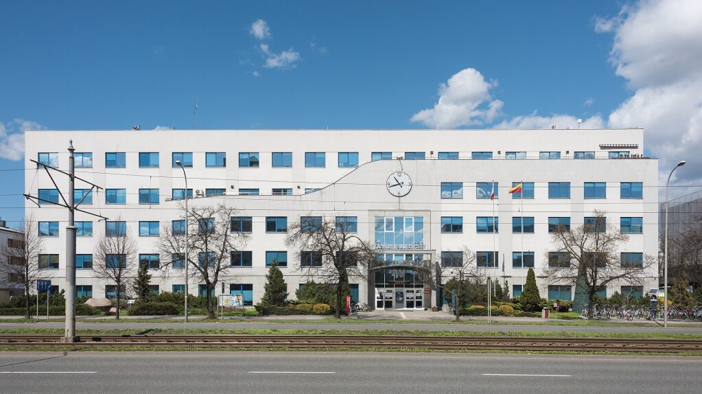 Montaż anten w dzielnicy Warszawa Włochy.